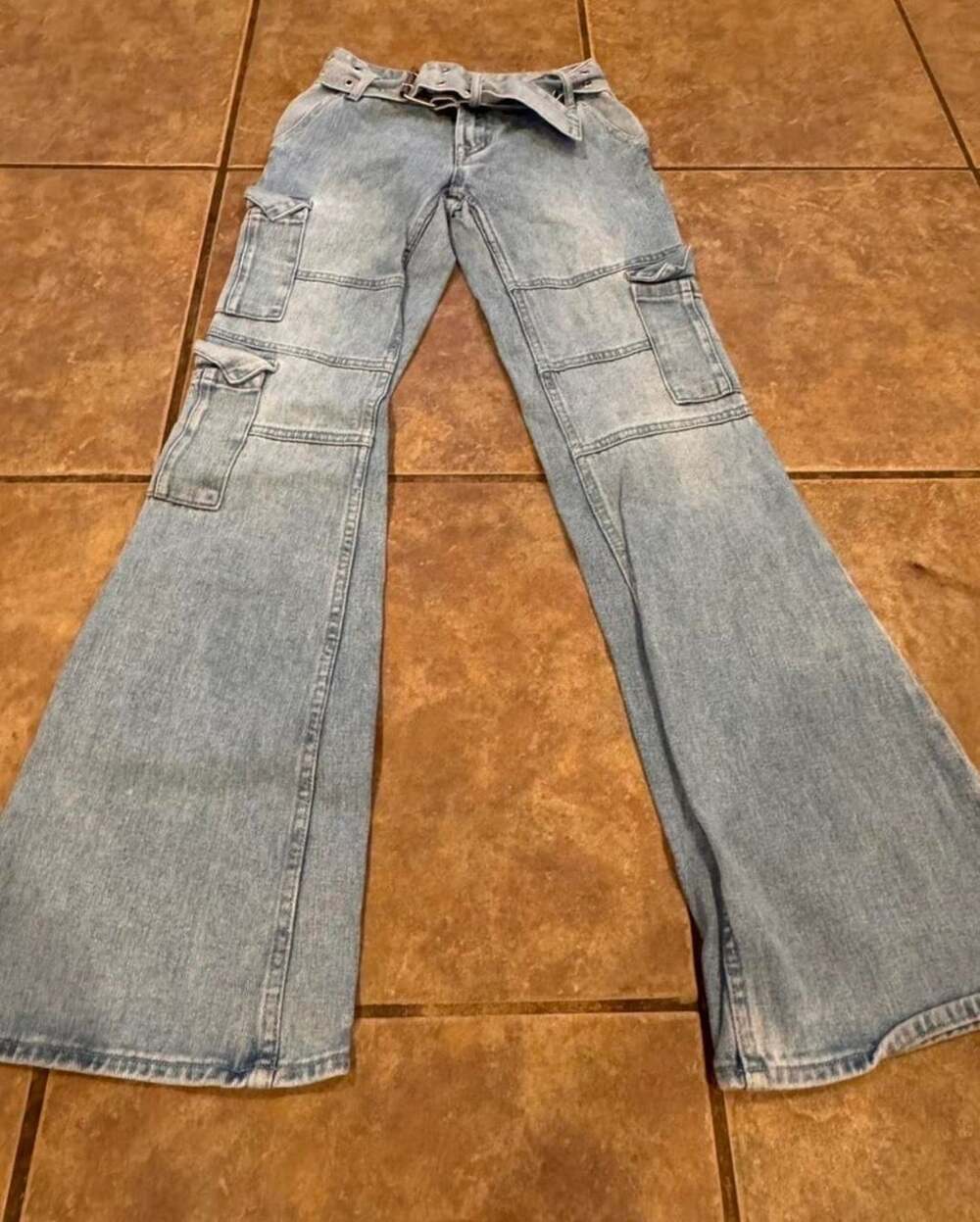 PacSun Low Rise Flare Cargo Jeans with Belt Size 22
